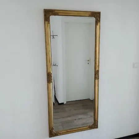 Grosse 3-Zimmer Wohnung Fuer Monteure Mit Platz Fuer 5 Personen Apartamento